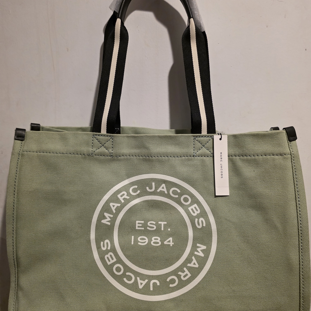 NWT Marc Jacobs Green Canvas Tote with Black-and-White Straps